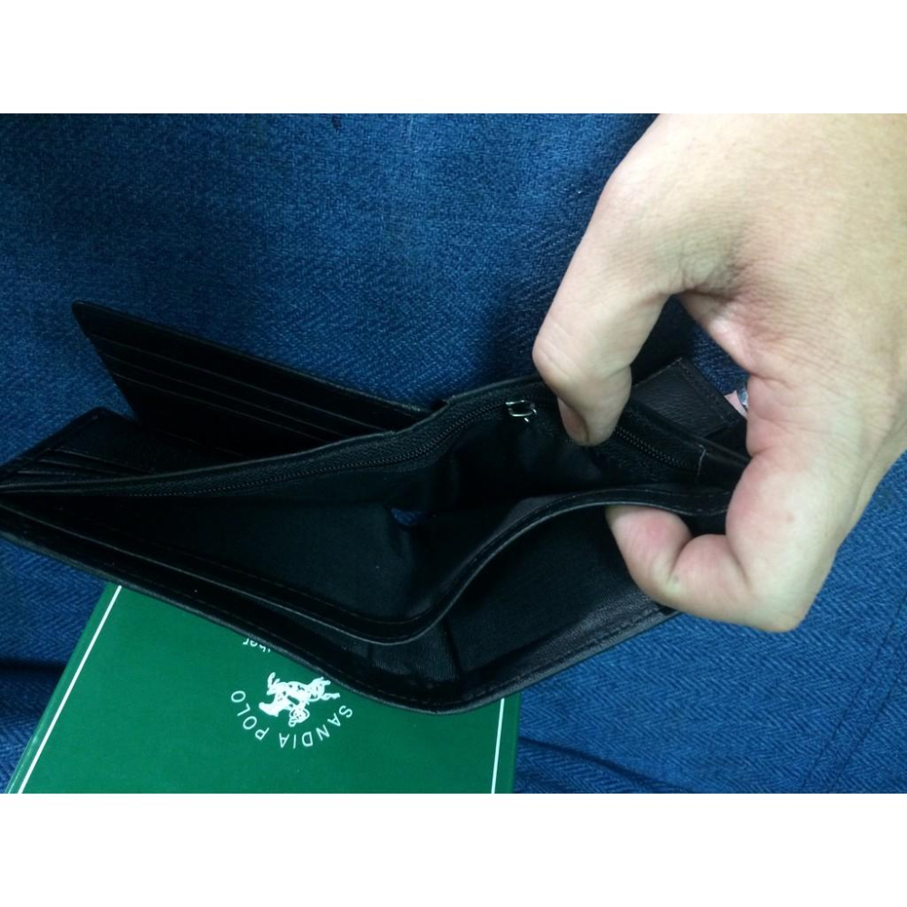 SANDIA-POLO 專櫃 男仕 短型皮夾 進口防水防刮皮革材質黑-藍格紋-馬-細節圖3