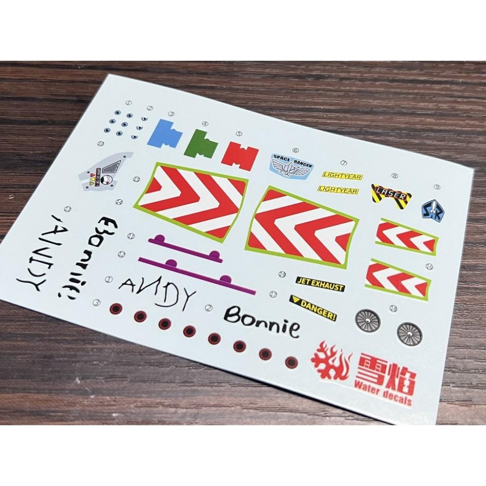 [BUOCO] 雪焰 FRS 玩具總動員 胡迪 & 巴斯光年 飛向宇宙 浩瀚無垠 警長 ANDY簽名 水貼 Frs-02-細節圖3