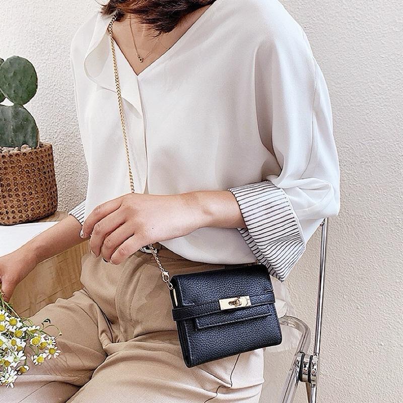 𝐖𝐚𝐘♡·現+預｜𝐾𝑒𝑙𝑙𝑦鎖扣可背式鏈條短夾 零錢包 女生短夾 小廢包 皮夾 荔枝紋 票卡零錢包✨-細節圖3