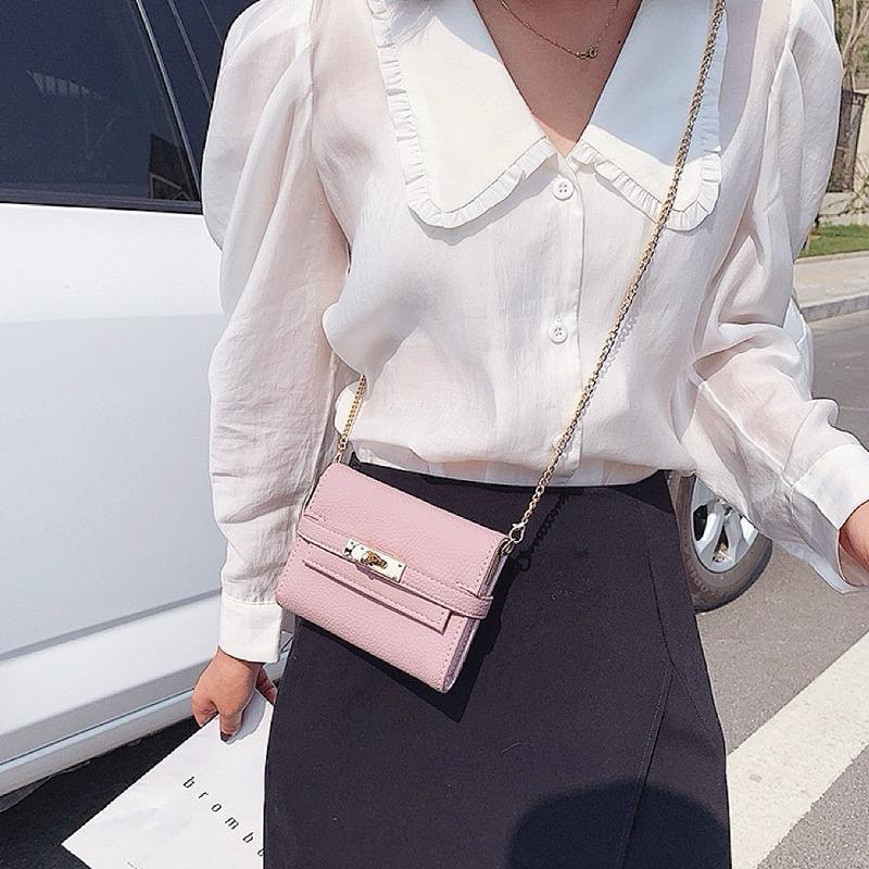 𝐖𝐚𝐘♡·現+預｜𝐾𝑒𝑙𝑙𝑦鎖扣可背式鏈條短夾 零錢包 女生短夾 小廢包 皮夾 荔枝紋 票卡零錢包✨-細節圖4