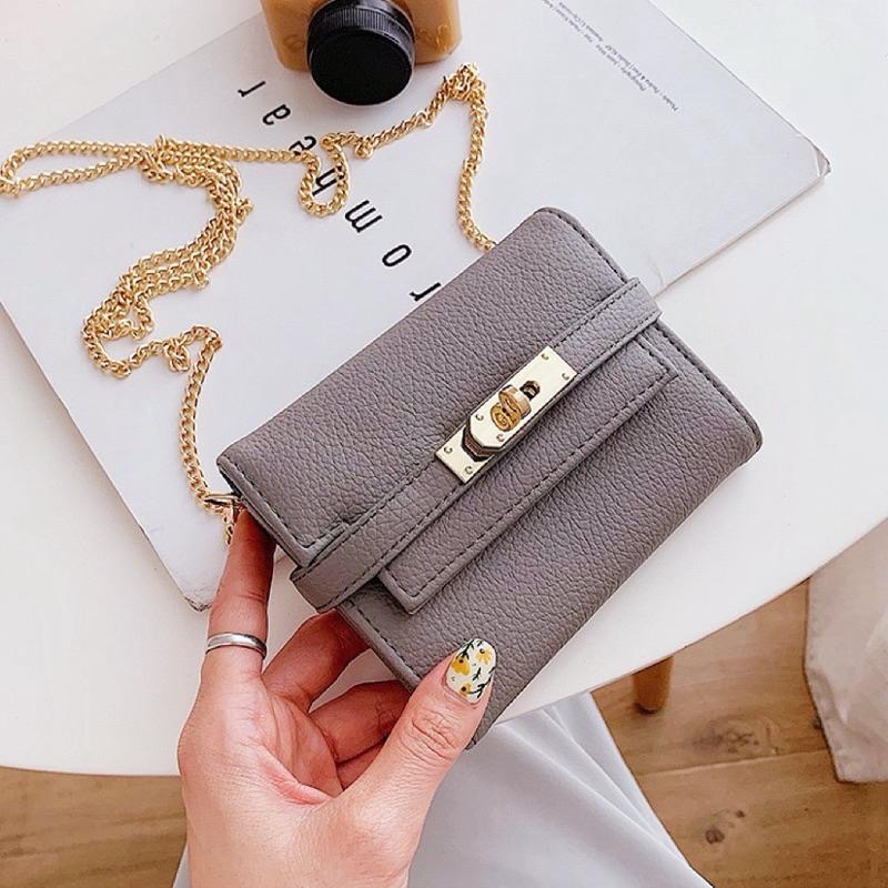 𝐖𝐚𝐘♡·現+預｜𝐾𝑒𝑙𝑙𝑦鎖扣可背式鏈條短夾 零錢包 女生短夾 小廢包 皮夾 荔枝紋 票卡零錢包✨-細節圖6