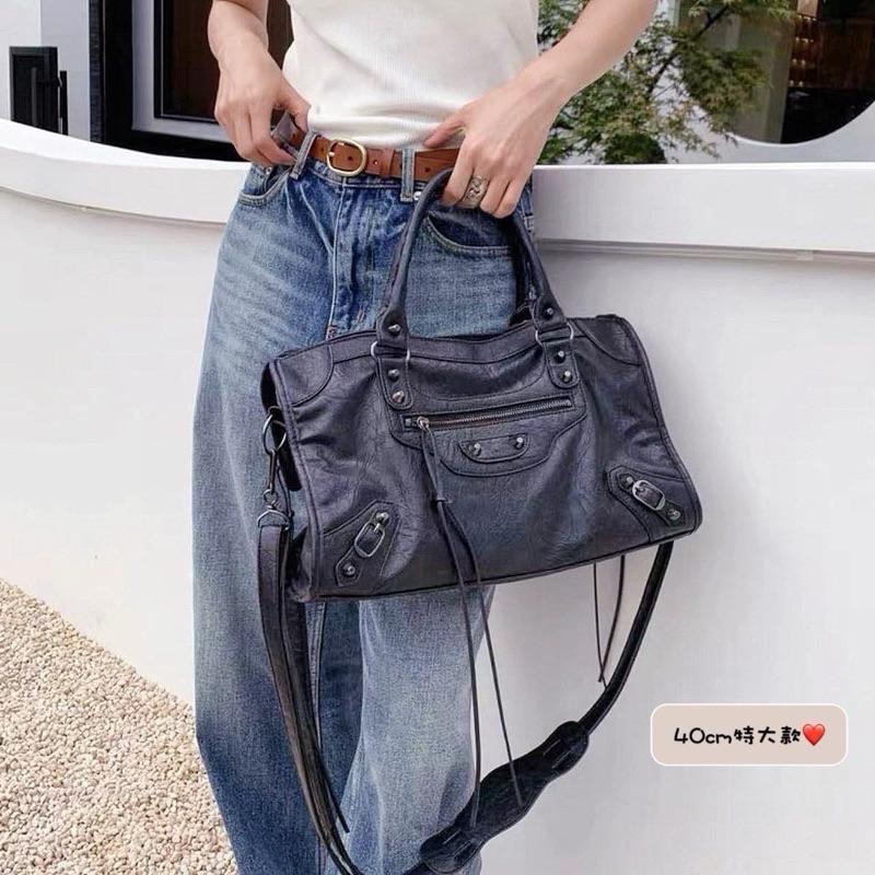 𝐖𝐚𝐘♡·現+預｜🇰🇷韓國經典款霧面防刮耐磨機車包 20cm 24cm 29cm 34cm 40cm手提包 肩背包✨-細節圖9