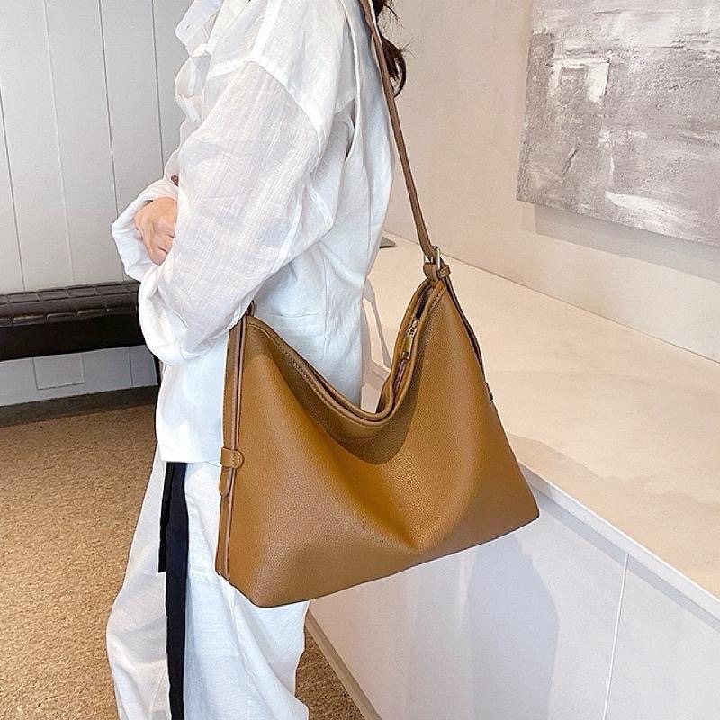 𝐖𝐚𝐘♡·現貨黑｜復古質感軟皮革大容量托特包 內附小包 通勤包包 斜跨包 肩背包 子母包 液下包✨-細節圖7