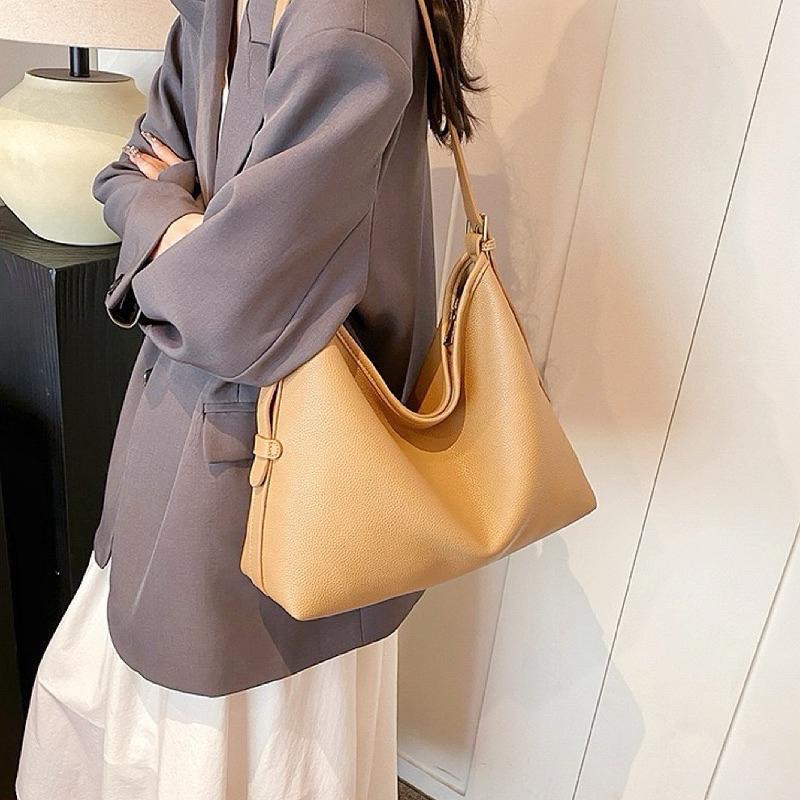 𝐖𝐚𝐘♡·現貨黑｜復古質感軟皮革大容量托特包 內附小包 通勤包包 斜跨包 肩背包 子母包 液下包✨-細節圖8