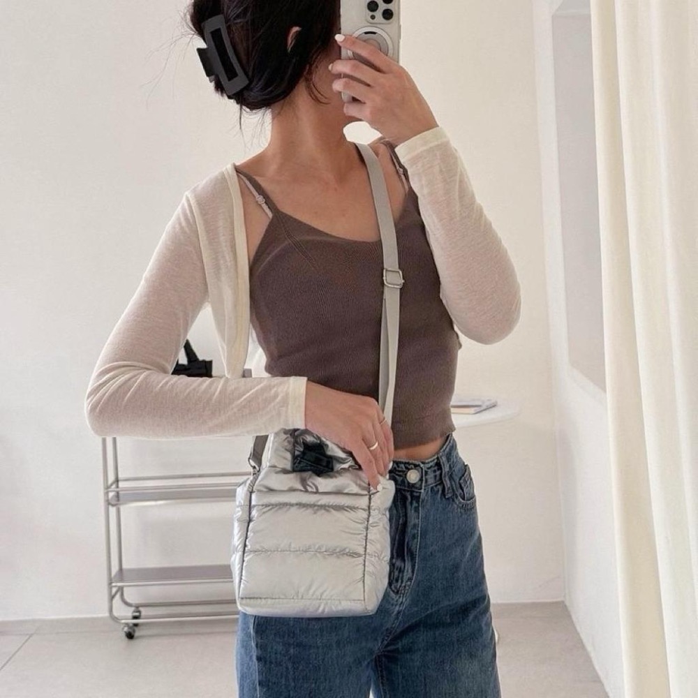 𝐖𝐚𝐘♡·現貨24H出｜熱銷款♥️ 韓系可愛澎澎感空氣小方包 小款&大款 手提包 肩背包 空氣包 女生包包✨-細節圖2