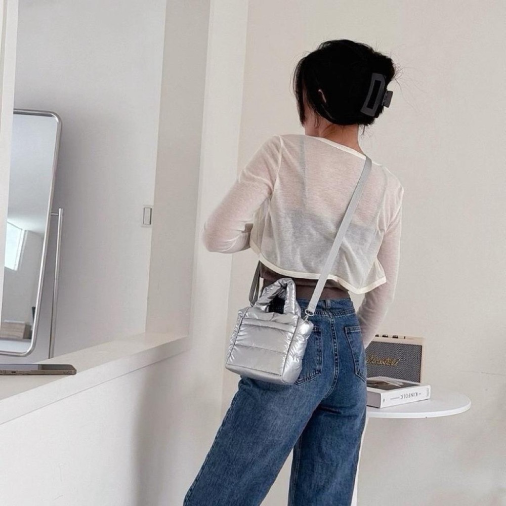 𝐖𝐚𝐘♡·現貨24H出｜熱銷款♥️ 韓系可愛澎澎感空氣小方包 小款&大款 手提包 肩背包 空氣包 女生包包✨-細節圖3