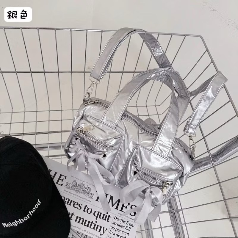 𝐖𝐚𝐘♡·現貨銀｜🇰🇷韓系蝴蝶結空氣感機車包 手提包 斜跨包 肩背包 質感包包✨-規格圖7