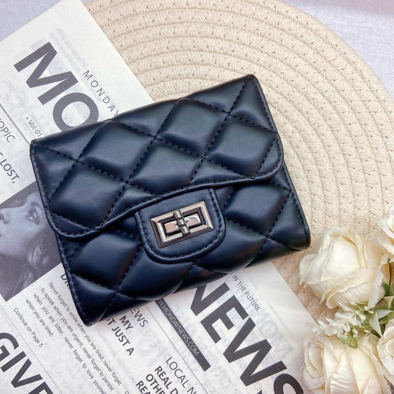 𝐖𝐚𝐘♡·現貨｜小香風菱格紋中夾 女生皮夾 零錢包 短夾 中夾 菱格紋 票卡零錢包 卡夾 錢包✨-細節圖7