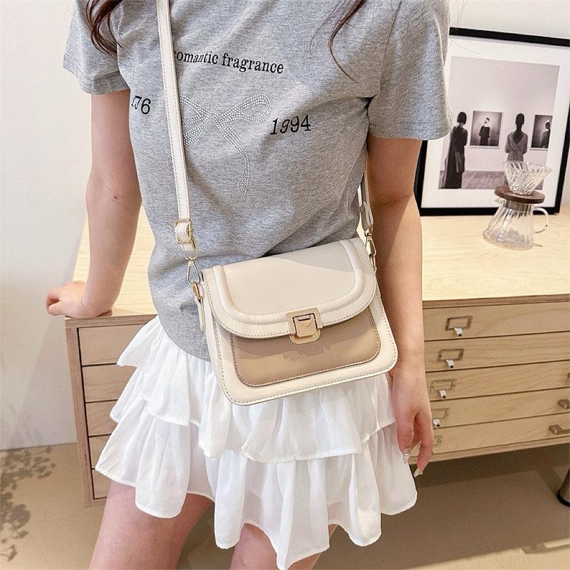 𝐖𝐚𝐘♡·現+預｜韓款Ins風金屬鎖釦小方包 肩背包 豆腐包 單肩包 斜跨包 小廢包 小方包 質感小包 女生包包✨-細節圖3