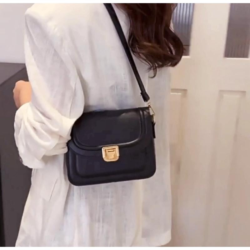 𝐖𝐚𝐘♡·現+預｜韓款Ins風金屬鎖釦小方包 肩背包 豆腐包 單肩包 斜跨包 小廢包 小方包 質感小包 女生包包✨-細節圖4