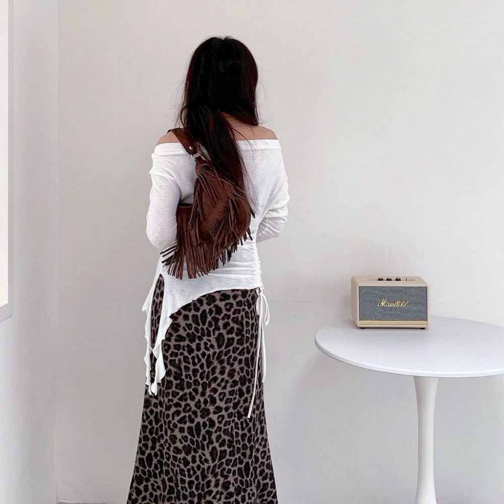 𝐖𝐚𝐘♡·現+預｜甜美高級感復古流蘇肩背包 單肩包 液下包 斜跨包 肩背包 韓系包包 秋冬包包 通勤包 流蘇包 麂皮包✨-細節圖5