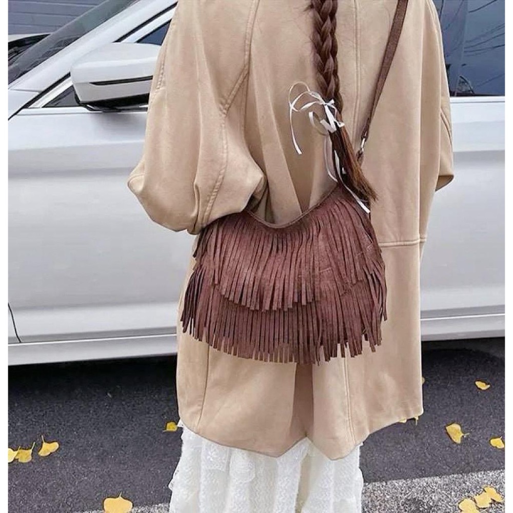 𝐖𝐚𝐘♡·現+預｜甜美高級感復古流蘇肩背包 單肩包 液下包 斜跨包 肩背包 韓系包包 秋冬包包 通勤包 流蘇包 麂皮包✨-細節圖6