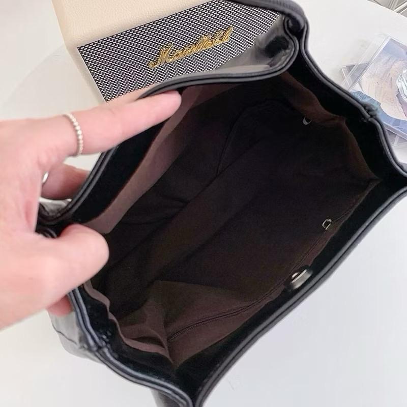 𝐖𝐚𝐘♡·現+預｜復古風油臘立體抓皺感方包 春夏新色到🌸 大容量 肩背包 手提包 女生包包✨-細節圖9