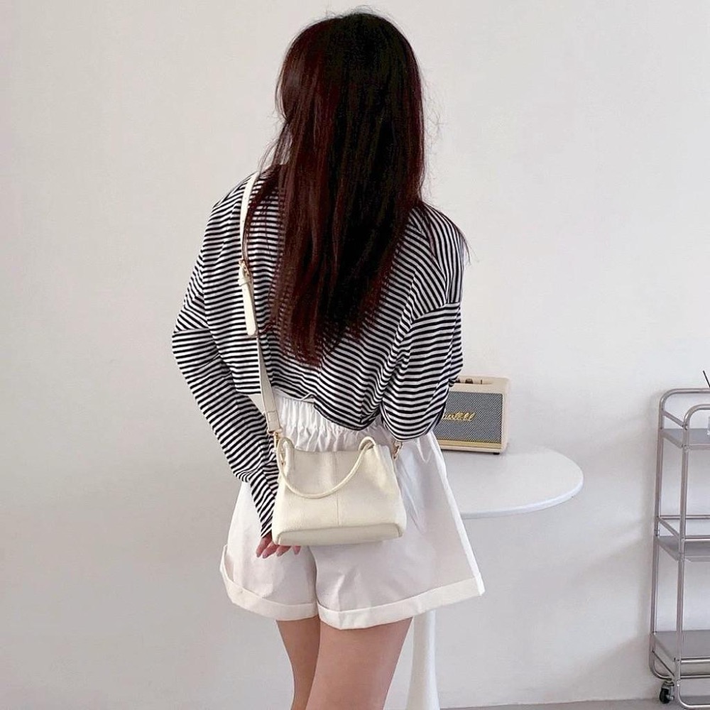 𝐖𝐚𝐘♡·現+預｜大推❤️‍🔥 質感𝐈𝐧𝐬風豆腐小方包 新色到 長夾可 荔枝紋 手提包 肩背包 實用小包 韓系包包✨-細節圖3