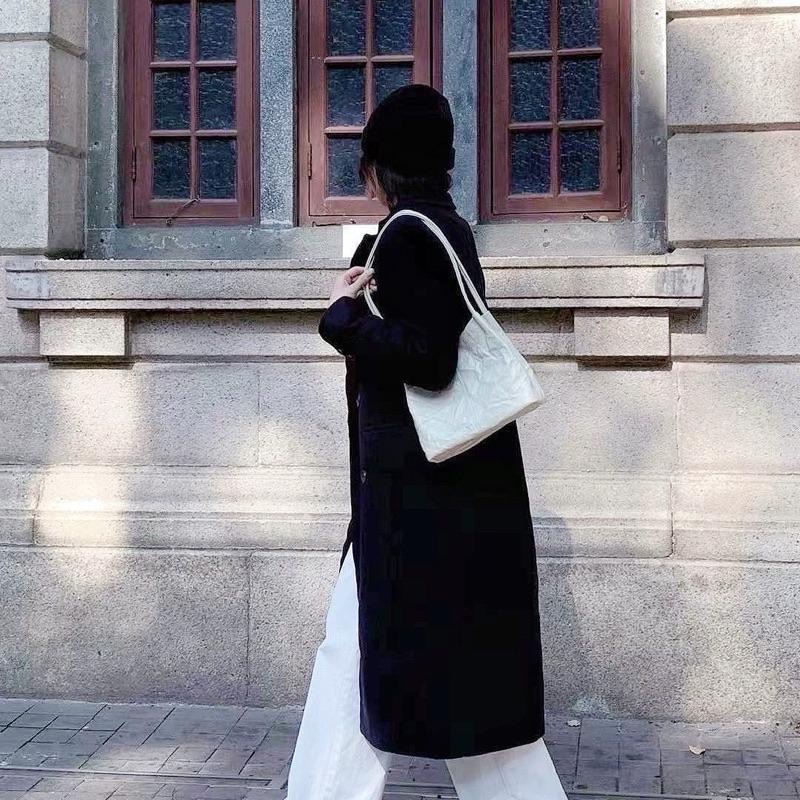 𝐖𝐚𝐘♡·現+預｜🔥韓系Ins風皺摺感小方包 肩背包 斜跨包 手提包 液下包 通勤包 韓系包包 女生包包✨-細節圖5