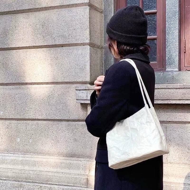 𝐖𝐚𝐘♡·現+預｜🔥韓系Ins風皺摺感小方包 肩背包 斜跨包 手提包 液下包 通勤包 韓系包包 女生包包✨-細節圖7