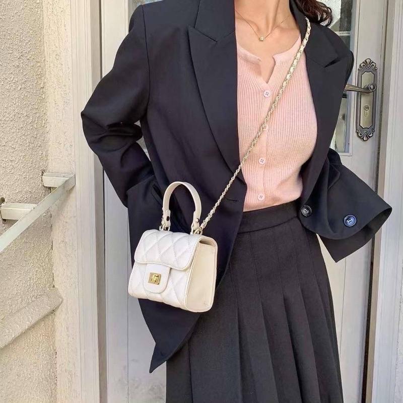 𝐖𝐚𝐘♡·現貨白｜大推！高級感小香風菱格紋鏈條包 手提包 肩背包 單肩包 斜跨棒 小方包 小廢包 質感小包 韓系包包✨-細節圖2