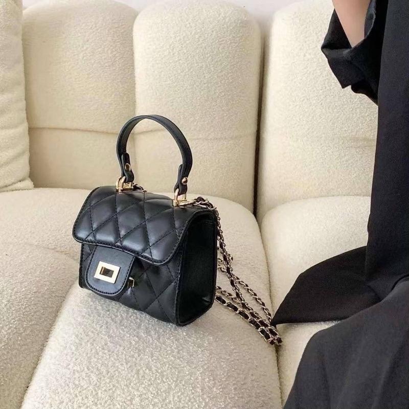 𝐖𝐚𝐘♡·現貨白｜大推！高級感小香風菱格紋鏈條包 手提包 肩背包 單肩包 斜跨棒 小方包 小廢包 質感小包 韓系包包✨-細節圖5