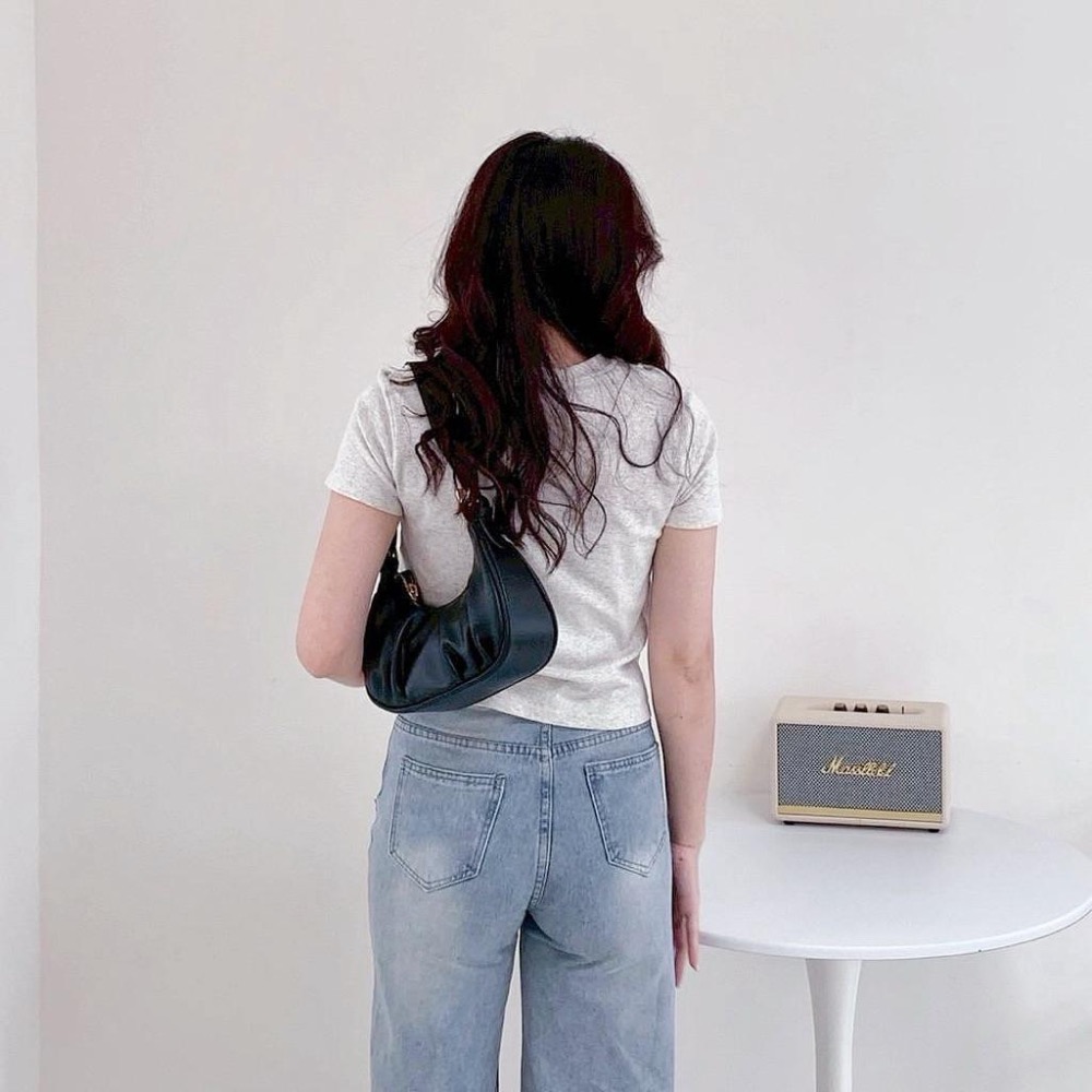 𝐖𝐚𝐘♡·現+預｜🔥熱銷爆款皺摺雲朵肩背包 半月包 手提包 液下包 單肩包 皺摺包 餃子包✨-細節圖2