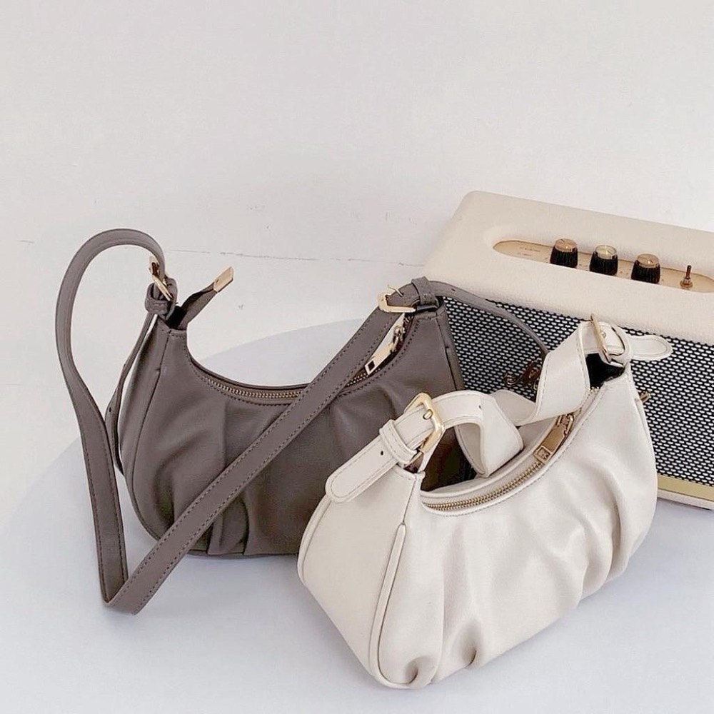 𝐖𝐚𝐘♡·現+預｜🔥熱銷爆款皺摺雲朵肩背包 半月包 手提包 液下包 單肩包 皺摺包 餃子包✨-細節圖6