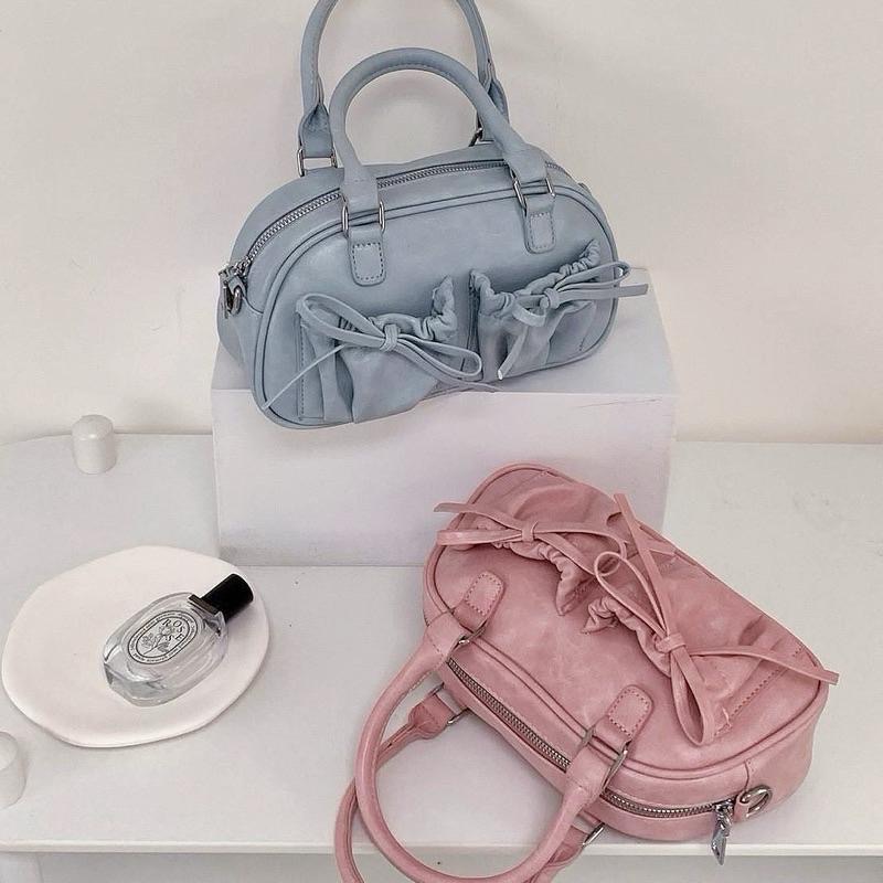 𝐖𝐚𝐘♡·現貨白｜陪妳可可愛愛♡ 雙口袋蝴蝶結造型波士頓包 長夾可放 手提包 肩背包 保齡球包 斜跨包 韓系包✨-細節圖9