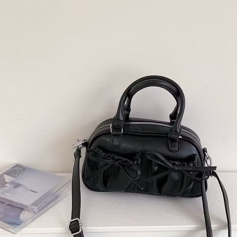 𝐖𝐚𝐘♡·現貨白｜陪妳可可愛愛♡ 雙口袋蝴蝶結造型波士頓包 長夾可放 手提包 肩背包 保齡球包 斜跨包 韓系包✨-規格圖9