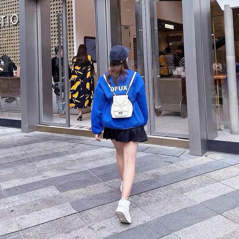 𝐖𝐚𝐘♡·現貨24H出｜奶呼呼小香風菱格紋後背包 背帶可調 雙肩包 鏈條包 單肩包 通勤包包 女生包包 小香風✨-細節圖7