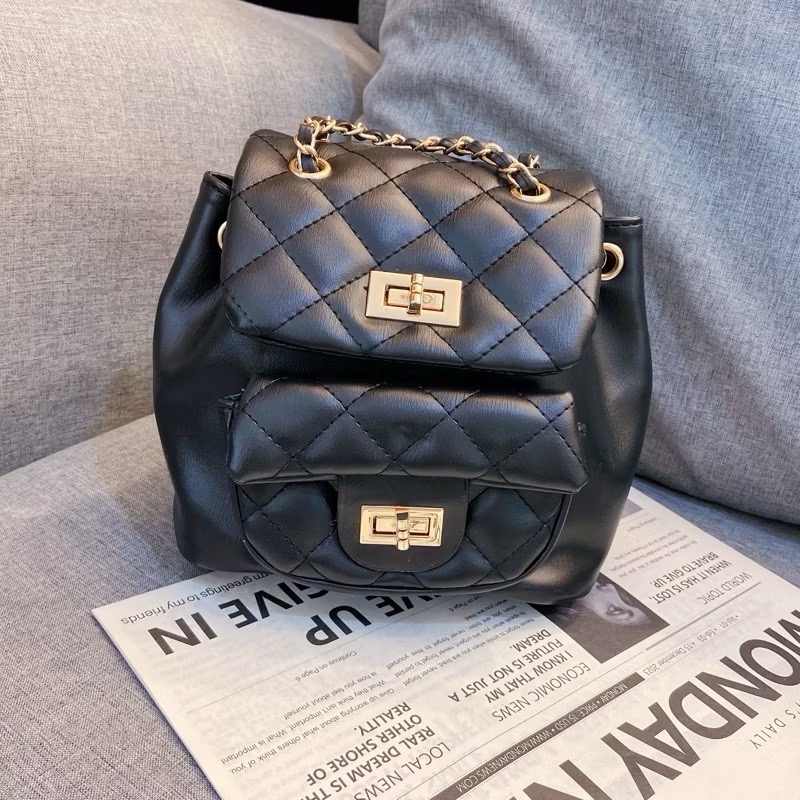 𝐖𝐚𝐘♡·現貨24H出｜奶呼呼小香風菱格紋後背包 背帶可調 雙肩包 鏈條包 單肩包 通勤包包 女生包包 小香風✨-規格圖9