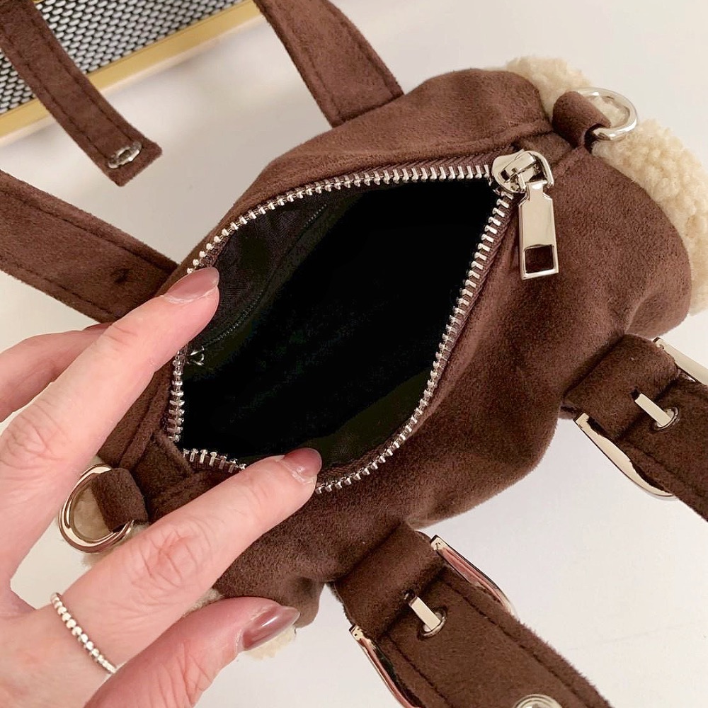 𝐖𝐚𝐘♡·現+預｜𝑈𝐶𝐺風羊羔毛滾邊麂皮圓筒包 手提包 單肩包 肩背包 斜跨包 小廢包 通勤包 波士頓包✨-細節圖9