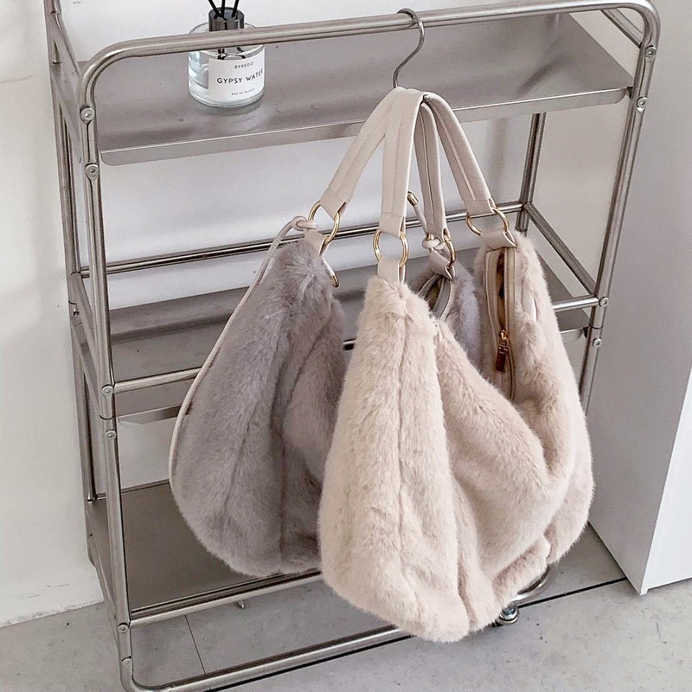 𝐖𝐚𝐘♡·現+預｜韓系軟萌絨毛半月肩背包🐰 手提包 單肩包 肩背包 液下包 半月包 毛毛包 通勤包 韓系包包✨-細節圖6