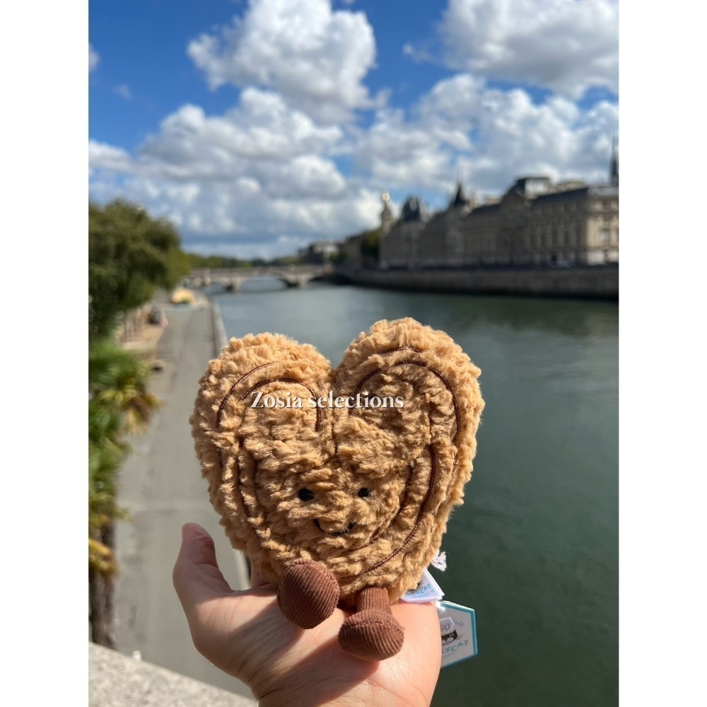 🇫🇷 Jellycat 法國限定&特色甜點可麗露 心型蝴蝶酥 瑪德蓮 法式甜點 草莓塔 跑咖娃娃-細節圖4