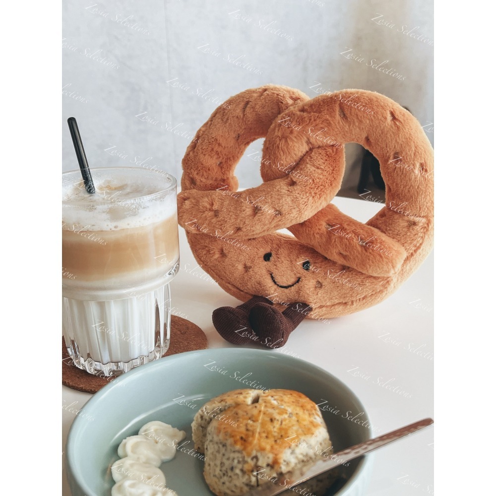 🇫🇷法國直送 Jellycat Amuseables Pretzel 蝴蝶餅 鹼水結娃娃 麵包點心玩偶-細節圖6