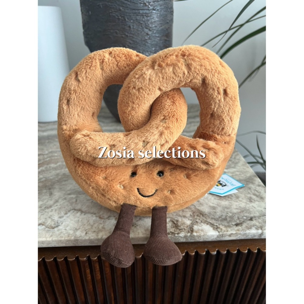 🇫🇷法國直送 Jellycat Amuseables Pretzel 蝴蝶餅 鹼水結娃娃 麵包點心玩偶-細節圖8