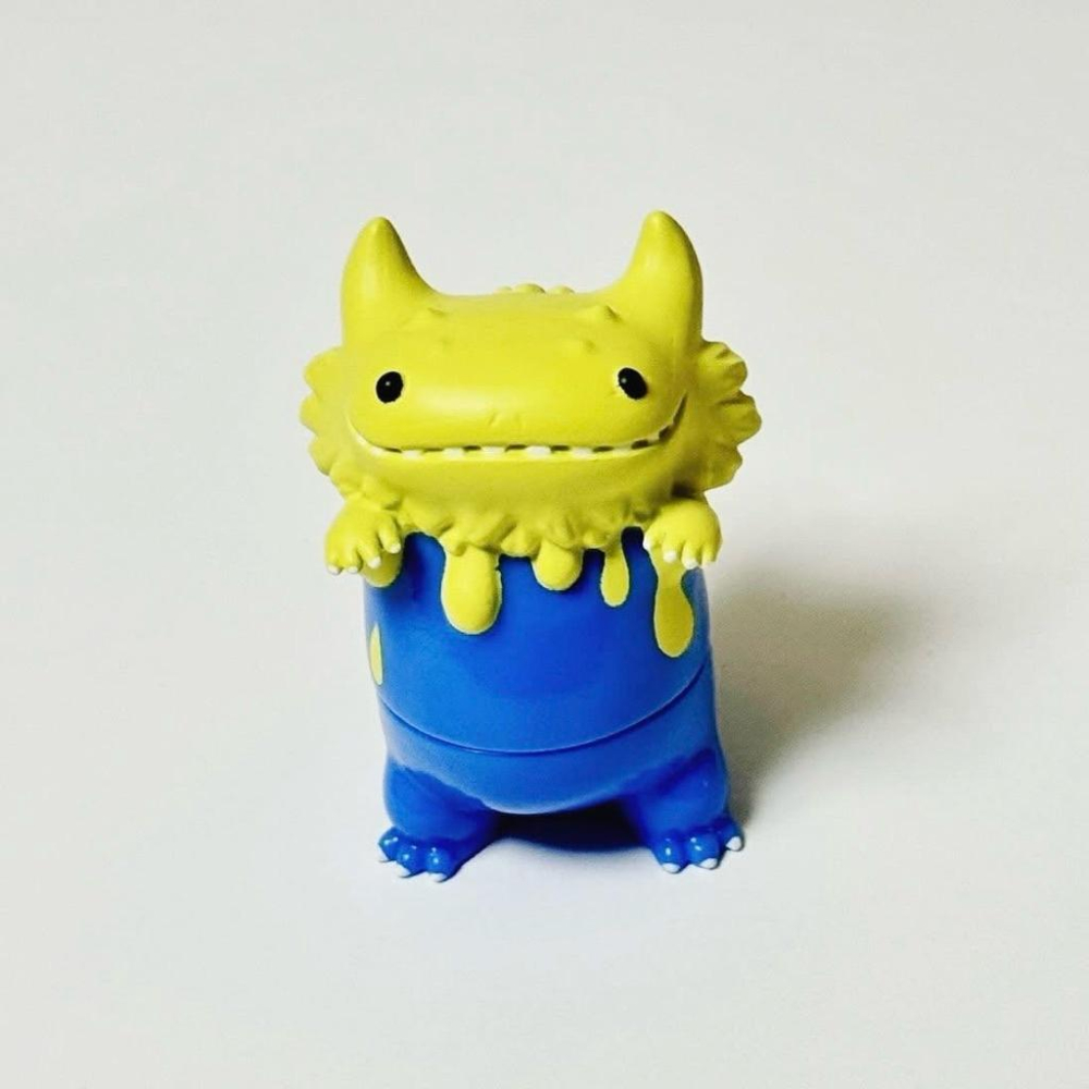 𝗠𝗘𝗗𝗜𝗖𝗢𝗠 𝗧𝗢𝗬 𝗩𝗔𝗚 𝗦𝟳 𝗧𝟵𝗚 × 𝗦𝗵𝗼𝗸𝗼 𝗡𝗮𝗸𝗮𝘇𝗮𝘄𝗮 山椒龍寶寶 藍黃 設計師玩具 軟膠 扭蛋-細節圖3