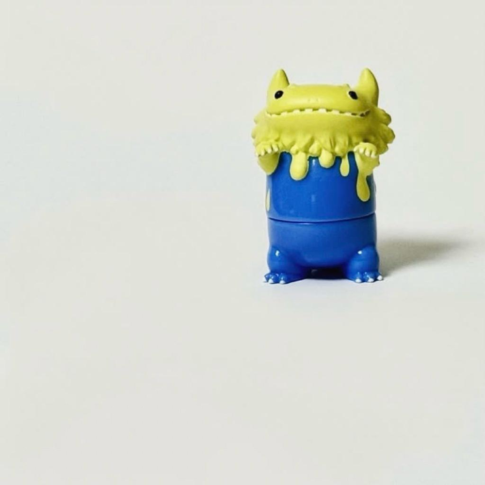 𝗠𝗘𝗗𝗜𝗖𝗢𝗠 𝗧𝗢𝗬 𝗩𝗔𝗚 𝗦𝟳 𝗧𝟵𝗚 × 𝗦𝗵𝗼𝗸𝗼 𝗡𝗮𝗸𝗮𝘇𝗮𝘄𝗮 山椒龍寶寶 藍黃 設計師玩具 軟膠 扭蛋-細節圖9