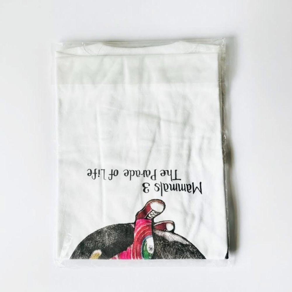 ヒグチユウコ｜𝗛𝗶𝗴𝘂𝗰𝗵𝗶 𝗬𝘂𝗸𝗼 大哺乳類展𝟯 樋口裕子大哺乳類展𝗧-𝗦𝗵𝗶𝗿𝘁 騎在鯨魚身上的𝗕𝗢𝗥𝗜𝗦 白色-細節圖9