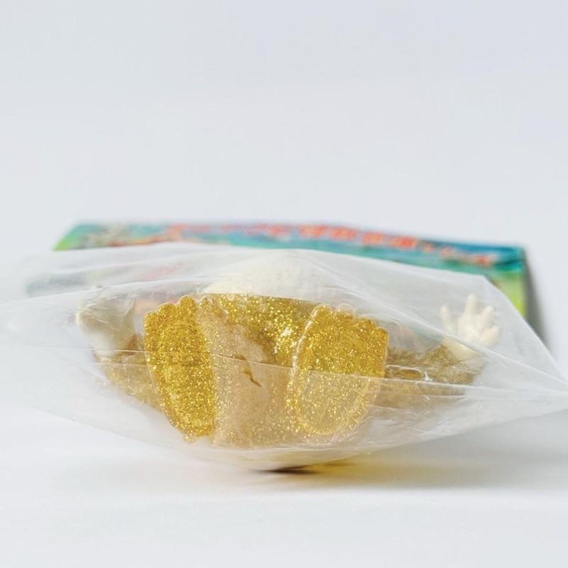 𝗠𝗔𝗫 𝗧𝗢𝗬 ミニソフビ怪獣倉庫シリーズ 快獣ブースカ 𝗢𝗻𝗲 𝘂𝗽限定 快獸 布斯卡 金色亮粉透明 圓谷 怪獸 軟膠-細節圖9