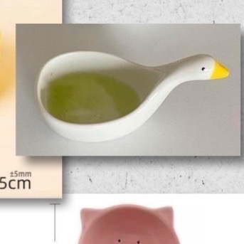 小鴨食碗