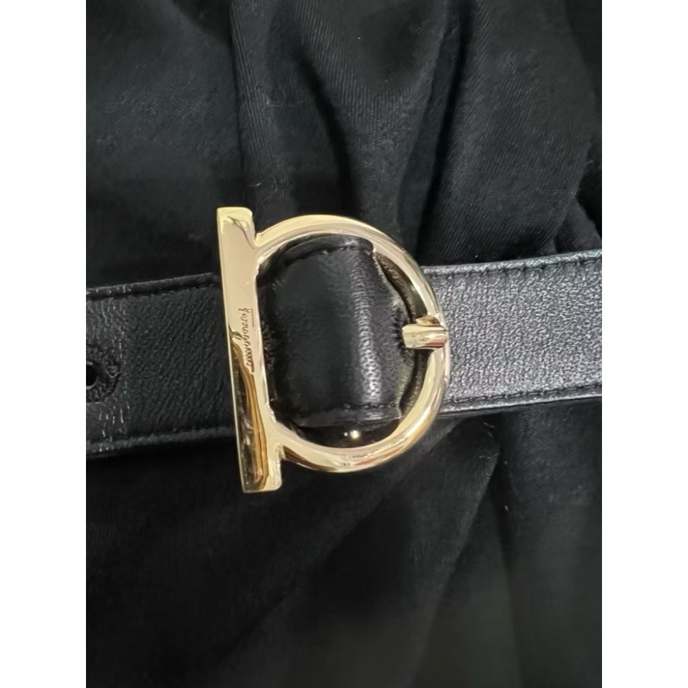 全新含吊牌 Salvatore Ferragamo 羊毛100%黑色扭結洋裝（附皮帶）-細節圖8