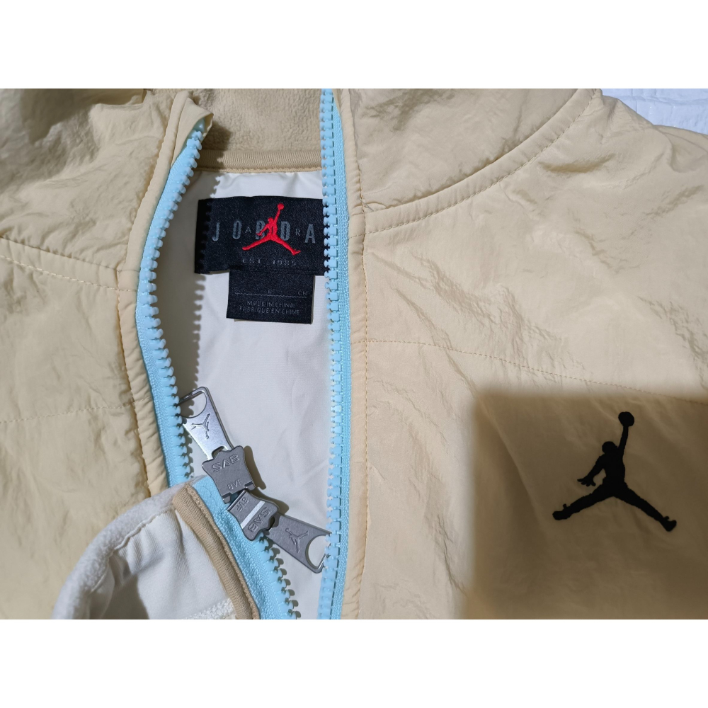 (9565) Air Jordan 背心 外套 胸圍112 衣長68 HQ4893 783-細節圖3