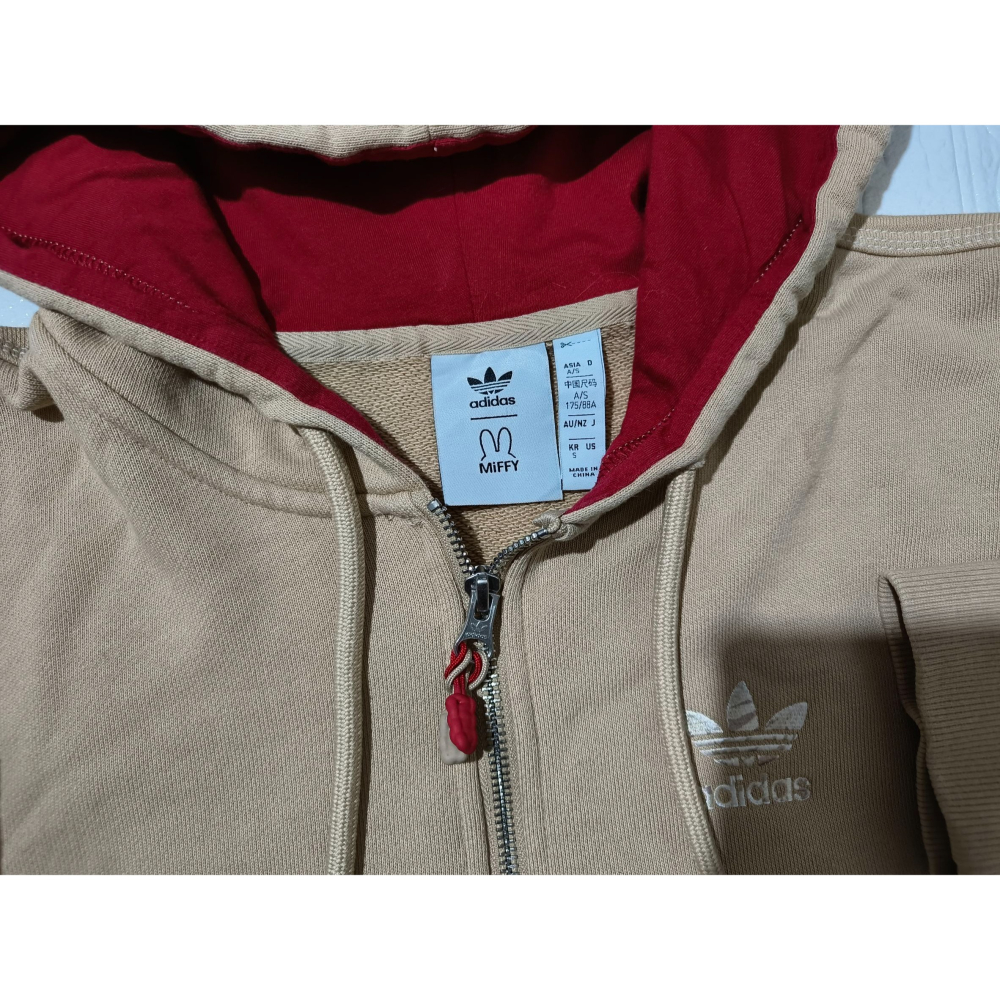 (0225) ADIDAS OG X MIFFY 恭喜發財 帽T 胸圍118 衣長66 HY7282-細節圖4