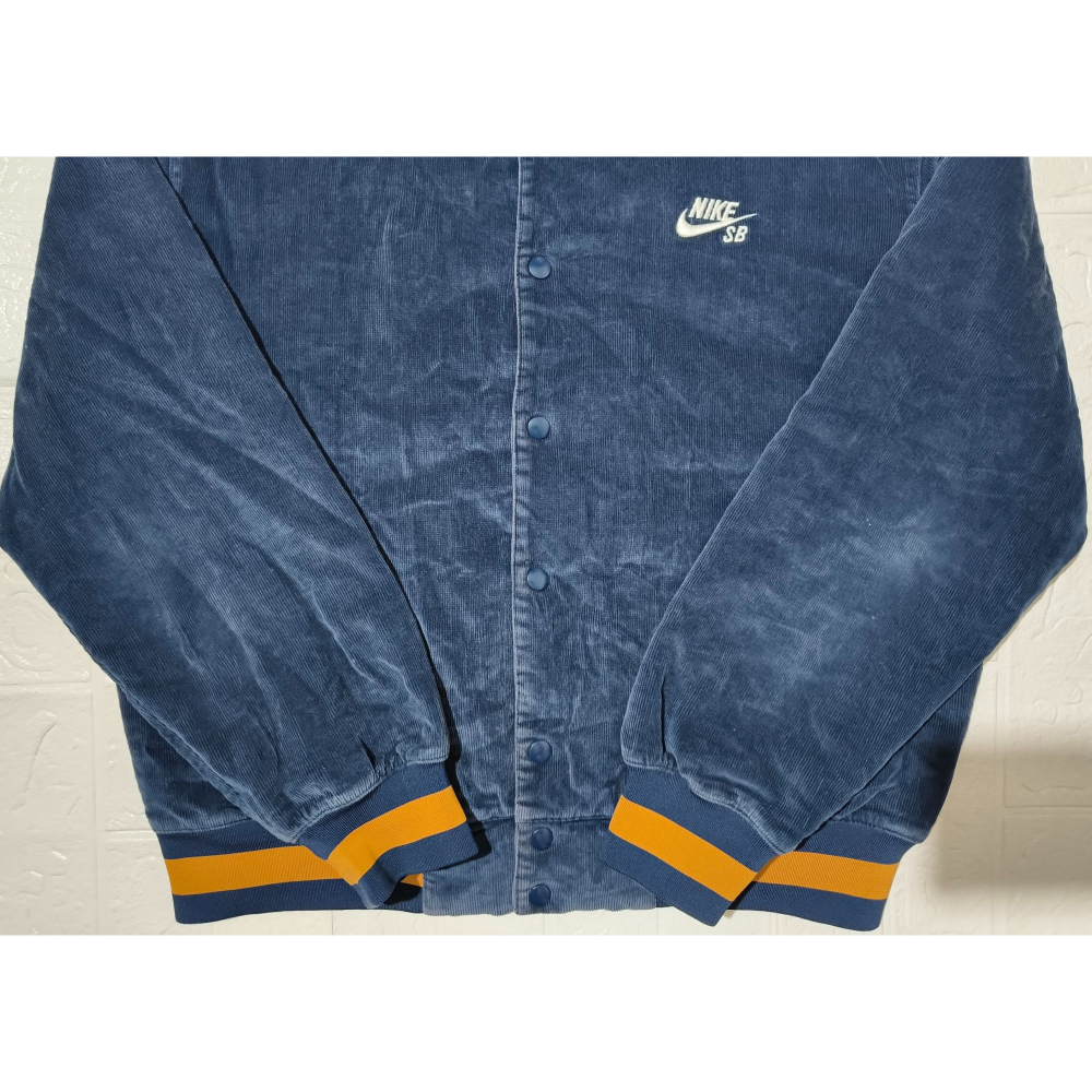 (0648) NIKE 燈芯絨 外套  胸圍124 衣長65 CK5445 410-細節圖2