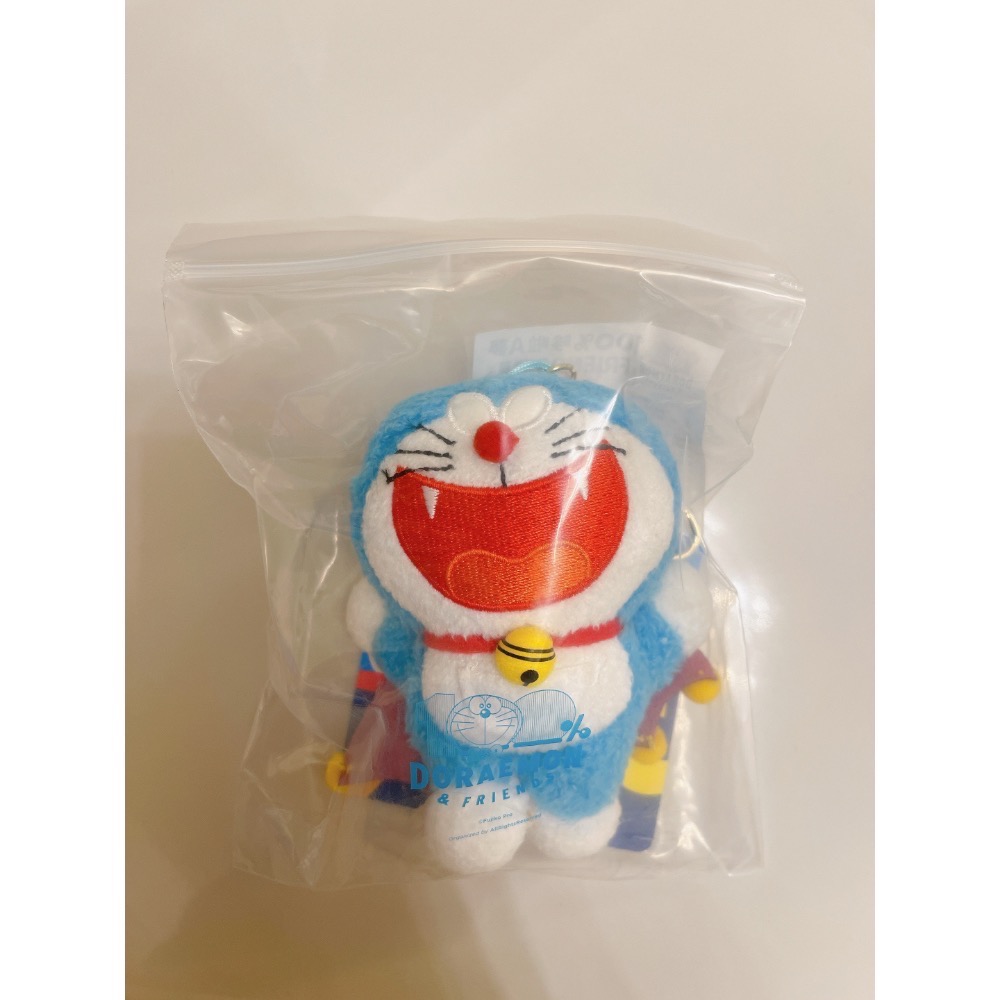 吸血鬼哆啦（眼睛在暗處會亮）