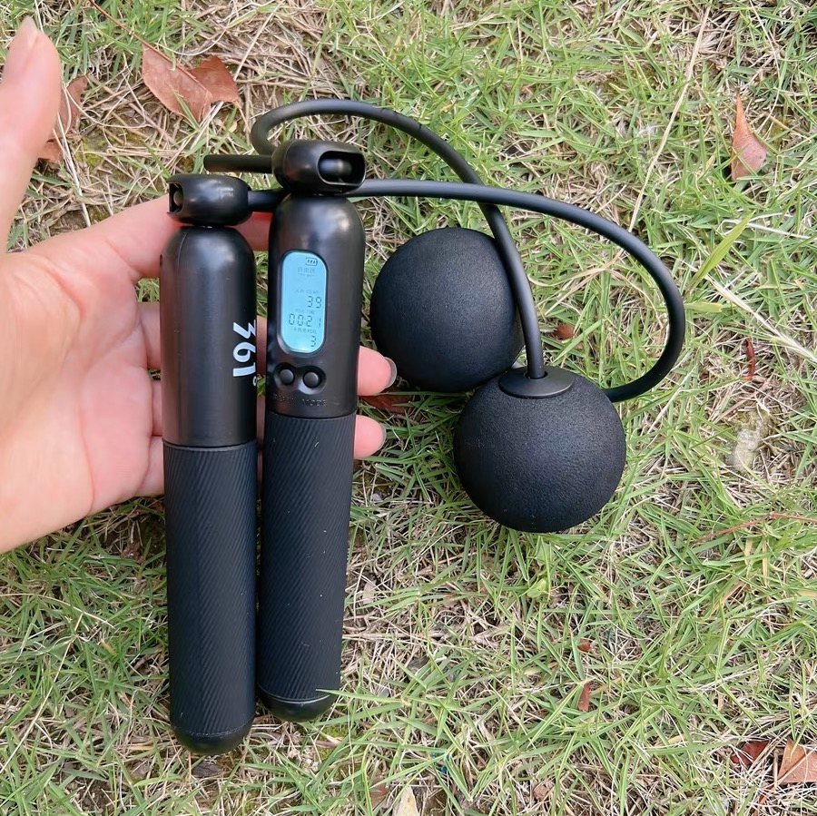 ✨減肥健身室內運動 就靠他！無繩跳繩🔥 跳繩 無線跳繩 室內運動 運動 戶外運動 減肥 減重-細節圖4