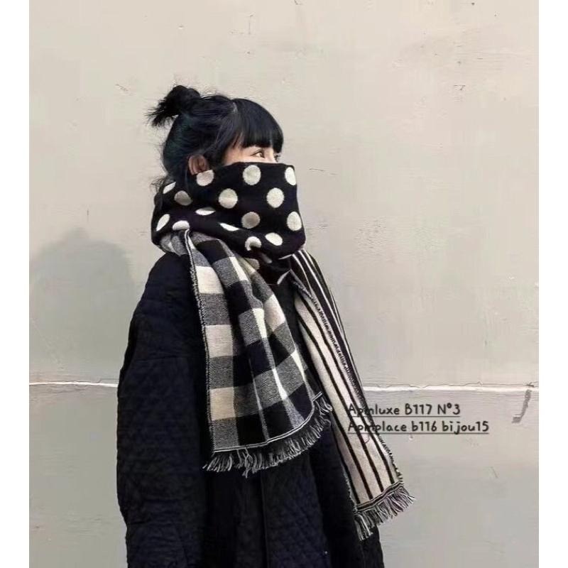 MiaoMiao Korea 百搭款 黑白幾何圖案圍巾 秋冬 東大門 正韓代購-細節圖4
