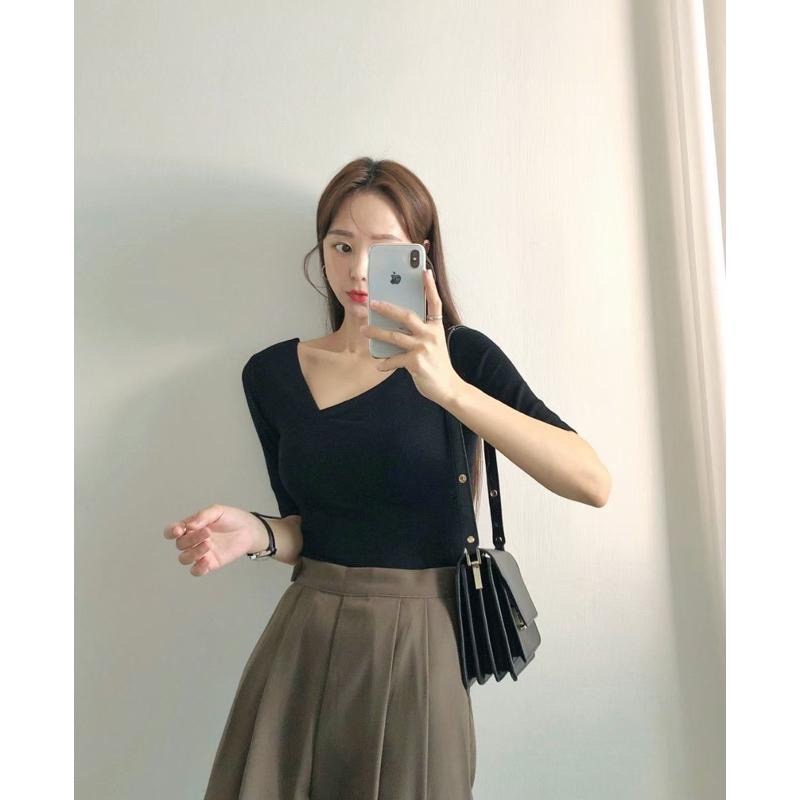 【現貨】MiaoMiao Korea 氣質顯瘦 不對稱斜肩上衣 東大門 正韓代購-細節圖8