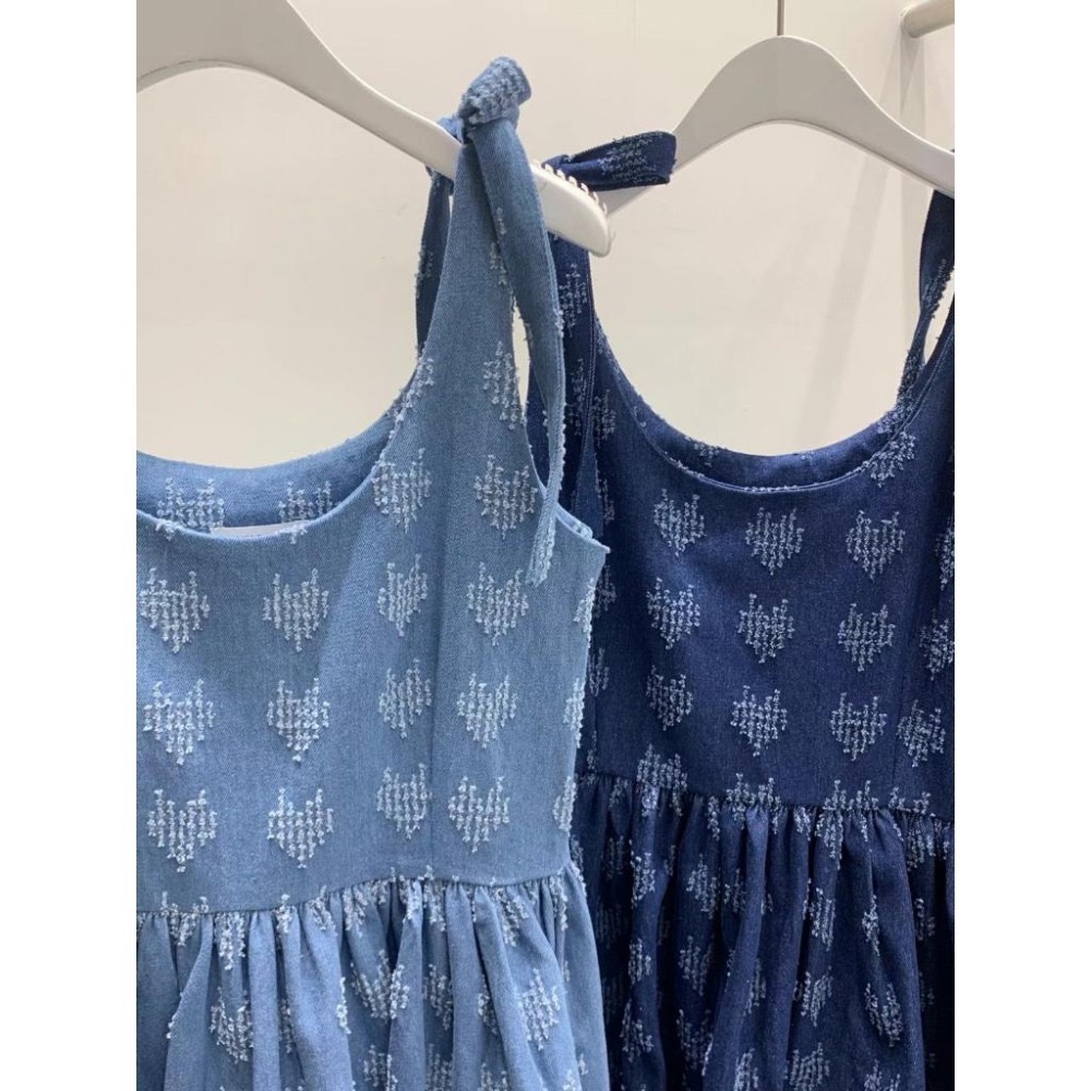 【現貨】MiaoMiao Korea 可愛甜美 愛心刺繡綁帶牛仔洋裝 夏季 東大門 正韓代購-細節圖4