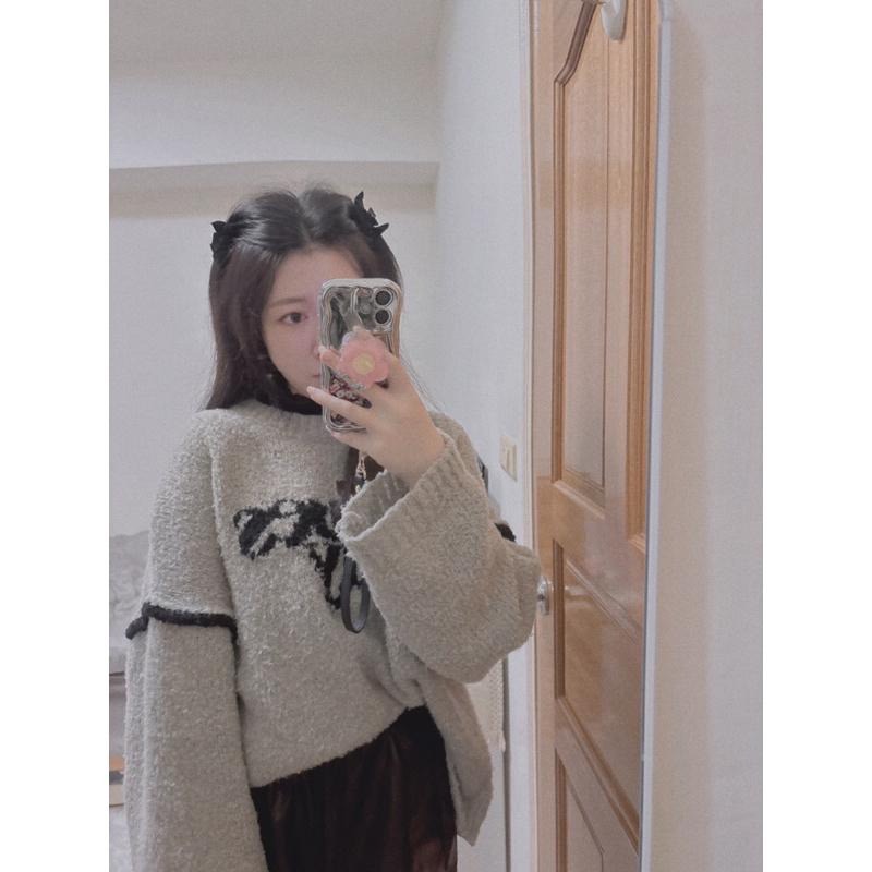 【現貨】MiaoMiao Korea 輕柔質感好 QQ毛字母長版毛衣 秋冬 東大門 正韓代購-細節圖3