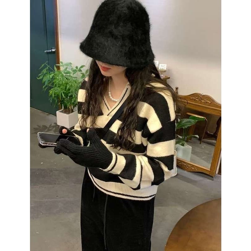 MiaoMiao Korea 秋冬就是奶呼呼毛絨絨⛄️ 仿兔毛鐘形帽 秋冬 東大門-細節圖4