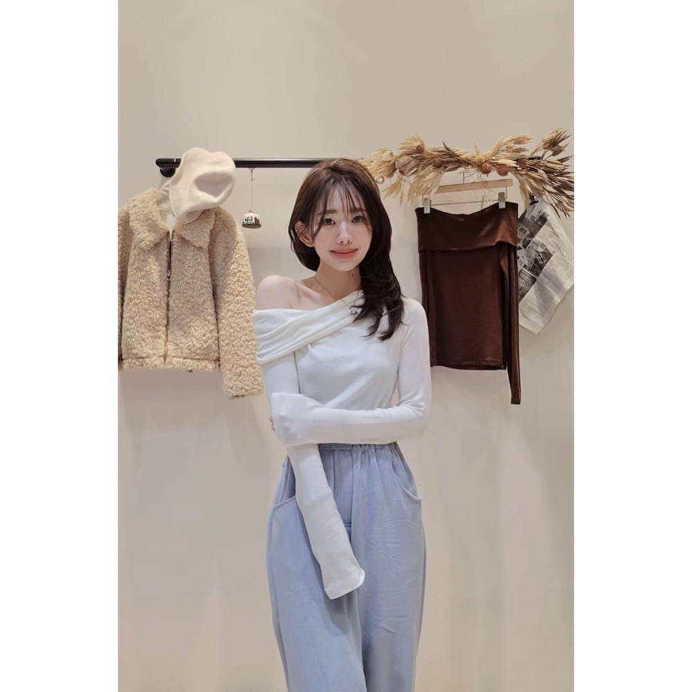 MiaoMiao Korea 多穿法露肩天絲羊毛超彈力T Copiner 漂亮歐膩 秋冬 東大門 正韓代購-細節圖3